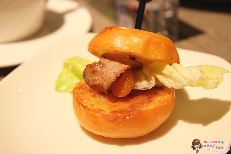 【台北美食】寒舍艾麗酒店 La Farfalla 義式餐廳下午茶自助Buffet @Alina 愛琳娜 【台北美食】寒舍艾麗酒店 La Farfalla 義式餐廳下午茶自助Buffet @Alina 愛琳娜