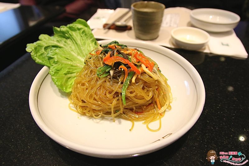 【台北食記】內湖三元花園餐廳|烤牛小排跟韓式雜菜冬粉真心好吃 @Alina 愛琳娜 三元花園餐廳