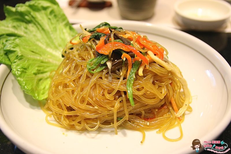 【台北食記】內湖三元花園餐廳|烤牛小排跟韓式雜菜冬粉真心好吃 @Alina 愛琳娜 三元花園餐廳