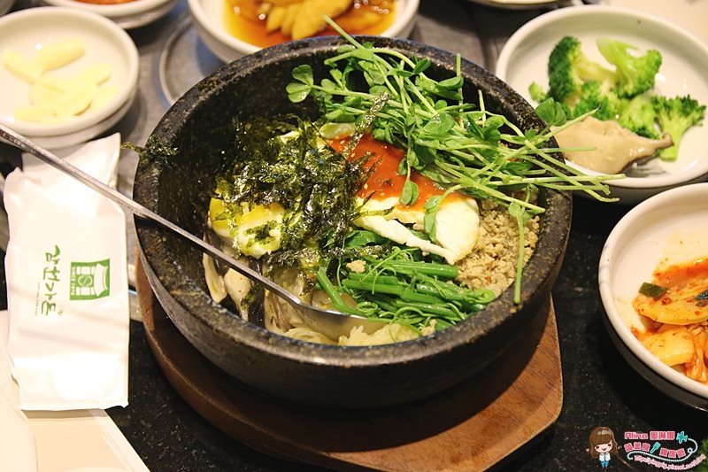 【台北食記】內湖三元花園餐廳|烤牛小排跟韓式雜菜冬粉真心好吃 @Alina 愛琳娜 三元花園餐廳