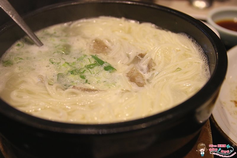 【台北食記】內湖三元花園餐廳|烤牛小排跟韓式雜菜冬粉真心好吃 @Alina 愛琳娜 三元花園餐廳