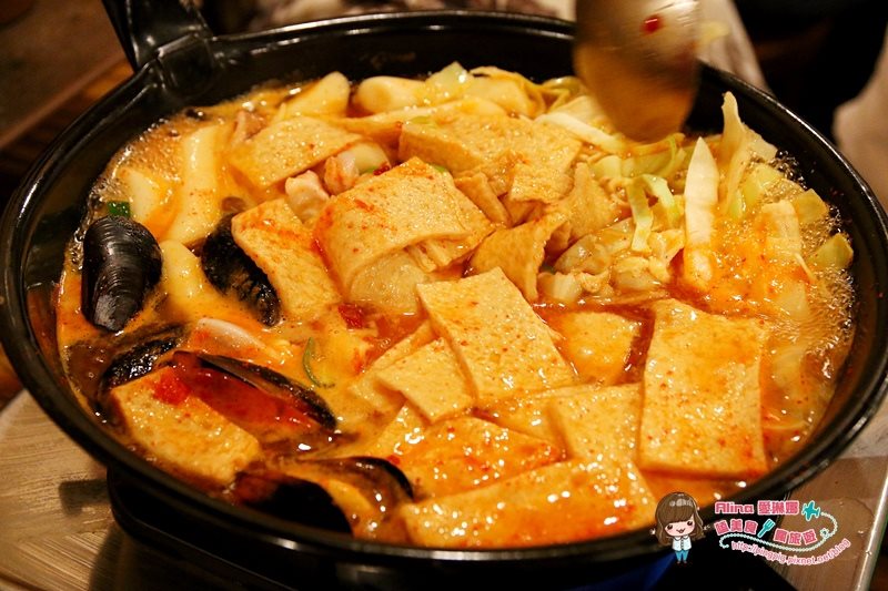 【首爾美食】朴君年糕鍋-韓劇一起吃飯吧場景,中文菜單+交通 @Alina 愛琳娜 【首爾美食】朴君年糕鍋-韓劇一起吃飯吧場景,中文菜單+交通 @Alina 愛琳娜