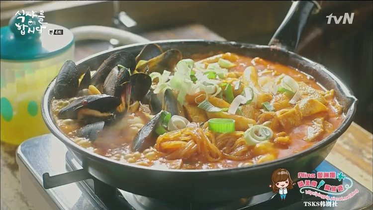 【首爾美食】朴君年糕鍋-韓劇一起吃飯吧場景,中文菜單+交通 @Alina 愛琳娜 【首爾美食】朴君年糕鍋-韓劇一起吃飯吧場景,中文菜單+交通 @Alina 愛琳娜
