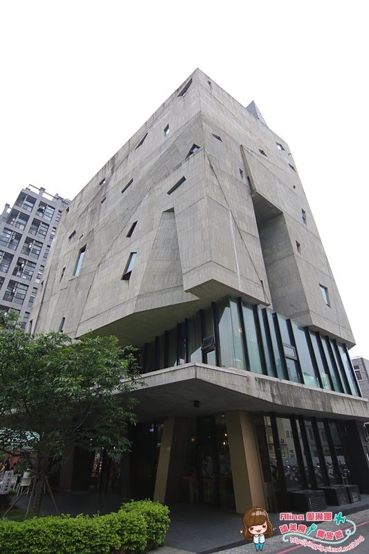 冒煙的石頭-溫泉度假旅館