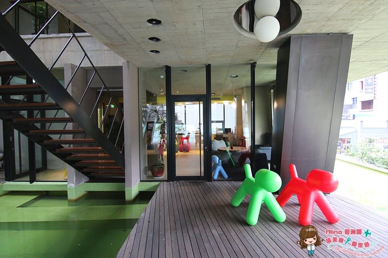 【宜蘭民宿】礁溪冒煙的石頭|溫泉度假旅館專屬湯屋一泊三食 @Alina 愛琳娜 冒煙的石頭咖啡廳