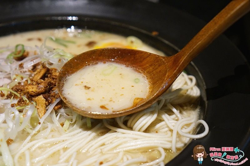 【台北食記】南港樂麵屋 蚌蚌拉麵湯頭鮮,就在中國信託金融園區 @Alina 愛琳娜