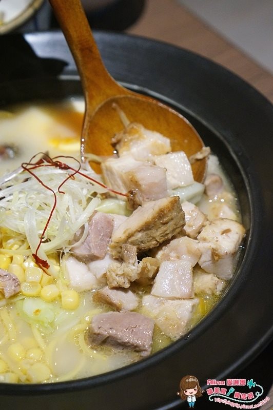 【台北食記】南港樂麵屋 蚌蚌拉麵湯頭鮮,就在中國信託金融園區 @Alina 愛琳娜