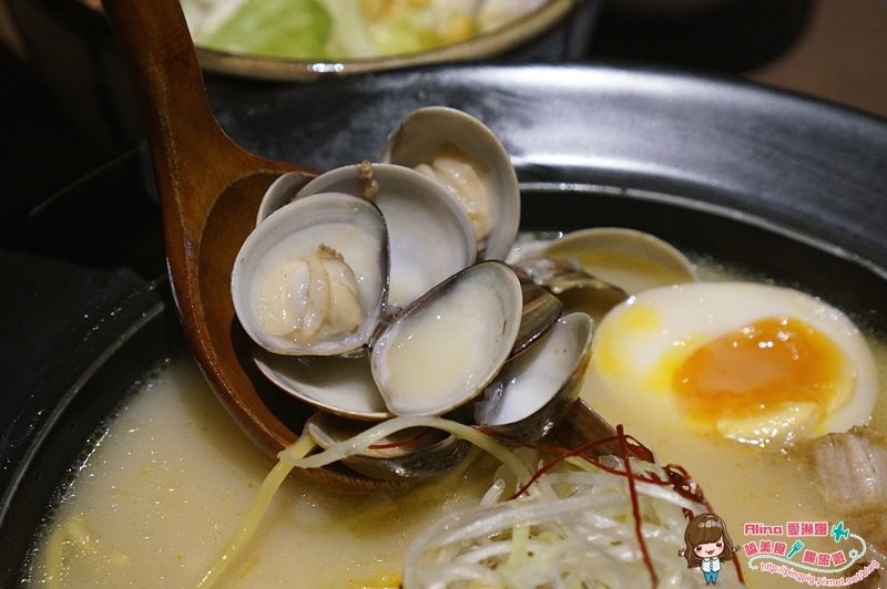 【台北食記】南港樂麵屋 蚌蚌拉麵湯頭鮮,就在中國信託金融園區 @Alina 愛琳娜