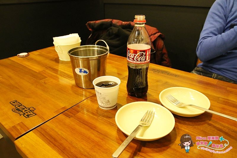 【首爾美食】新村梨大 NENE炸雞 RunningMan 劉在石代言的韓國炸雞 @Alina 愛琳娜 【首爾美食】新村梨大 NENE炸雞 RunningMan 劉在石代言的韓國炸雞 @Alina 愛琳娜