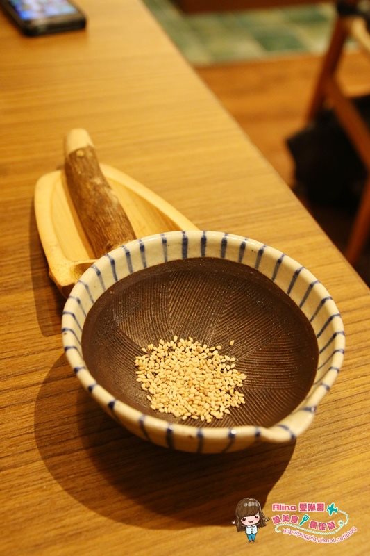 【台北食記】勝勢日式豬排 伊勢路 明太子爆漿與黑豚里肌大對決 @Alina 愛琳娜 【台北食記】勝勢日式豬排 伊勢路 明太子爆漿與黑豚里肌大對決 @Alina 愛琳娜