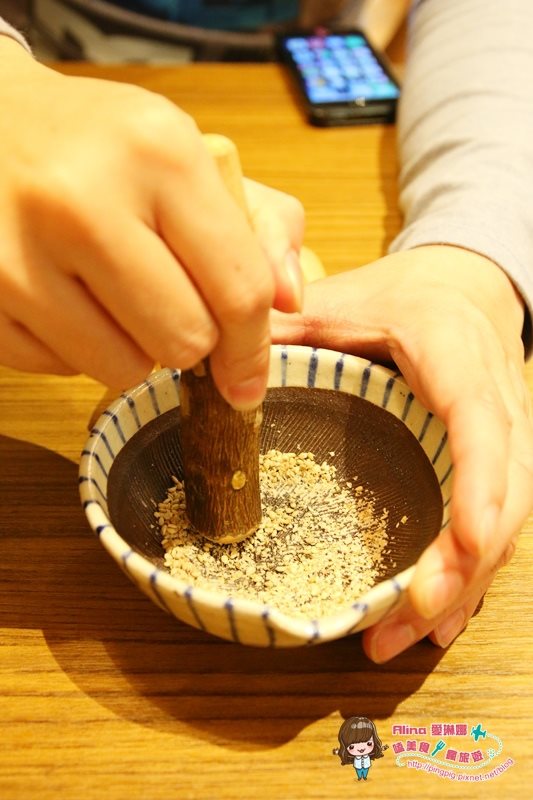 【台北食記】勝勢日式豬排 伊勢路 明太子爆漿與黑豚里肌大對決 @Alina 愛琳娜 【台北食記】勝勢日式豬排 伊勢路 明太子爆漿與黑豚里肌大對決 @Alina 愛琳娜