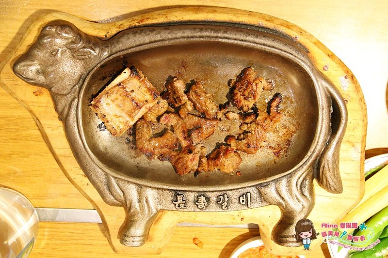 【首爾美食】長壽本家排骨 明洞47年烤韓牛老店 排骨湯清甜清爽 @Alina 愛琳娜