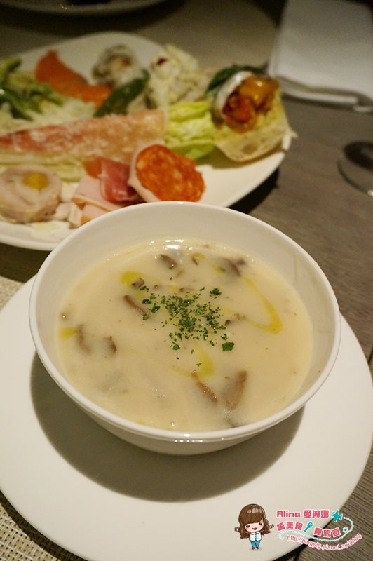【台北美食】寒舍艾麗吃到飽自助吧Buffet 老饕牛排配海膽義大利麵 @Alina 愛琳娜 【台北美食】寒舍艾麗吃到飽自助吧Buffet 老饕牛排配海膽義大利麵 @Alina 愛琳娜