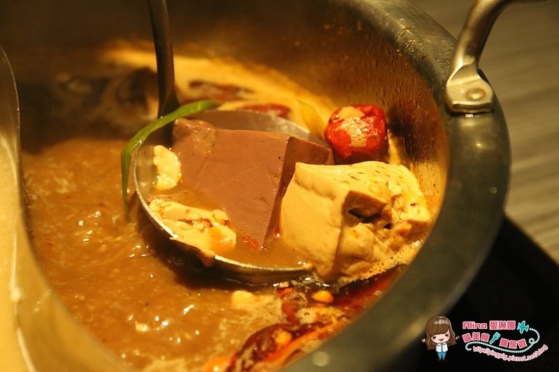 【台北美食】醉麻辣 安格斯牛麻辣火鍋吃到飽,配哈根達斯冰淇淋 @Alina 愛琳娜 【台北美食】醉麻辣 安格斯牛麻辣火鍋吃到飽,哈根達斯冰淇淋口味多