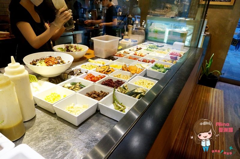 【台北美食】Miacucina義式蔬食料理內湖店｜最愛三種起士帕尼尼 @Alina 愛琳娜