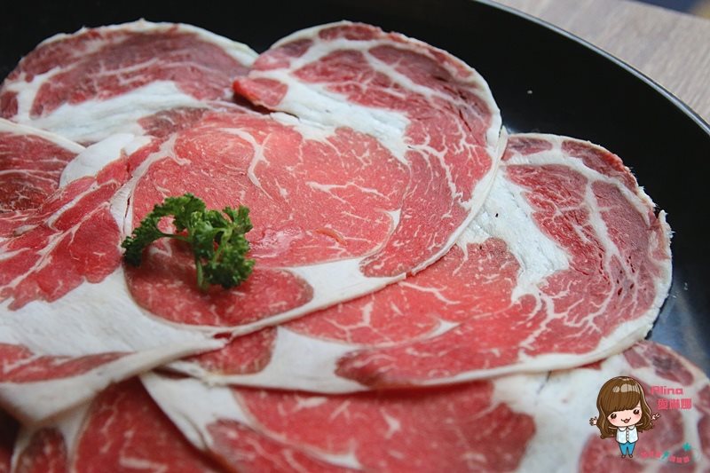 【台北美食】問鼎麻辣養生鍋 古文物館裡吃 choice 牛肉麻辣火鍋 @Alina 愛琳娜 【台北美食】問鼎麻辣養生鍋 古文物館裡吃 choice 牛肉麻辣火鍋 @Alina 愛琳娜