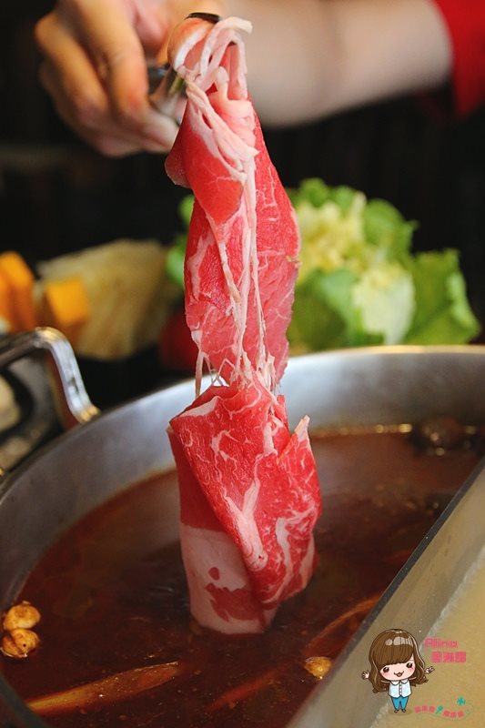 【台北美食】問鼎麻辣養生鍋 古文物館裡吃 choice 牛肉麻辣火鍋 @Alina 愛琳娜 【台北美食】問鼎麻辣養生鍋 古文物館裡吃 choice 牛肉麻辣火鍋 @Alina 愛琳娜