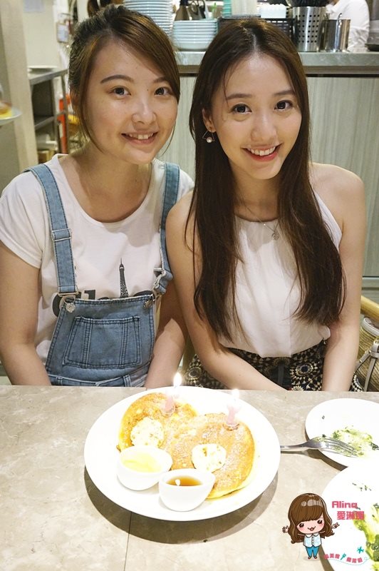 【台北美食】咖朵熱蛋糕專賣店 抹茶控大推的抹茶熔岩巧克力 @Alina 愛琳娜 【台北美食】咖朵熱蛋糕專賣店 抹茶控大推的抹茶熔岩巧克力 @Alina 愛琳娜