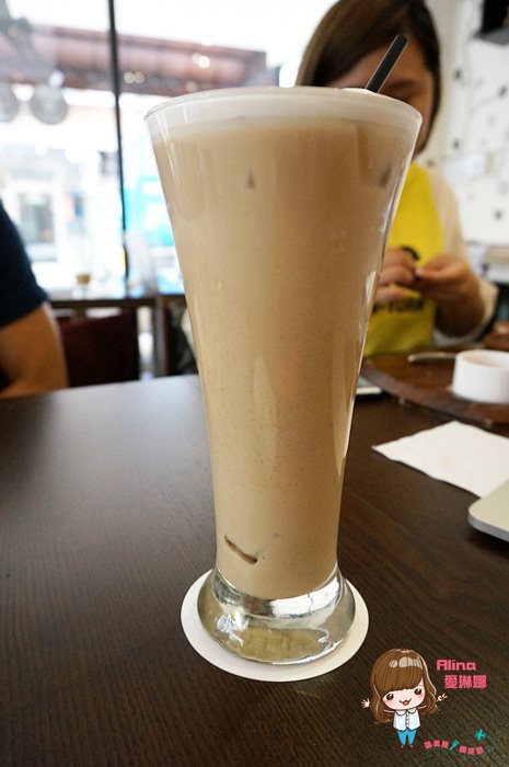 【台北咖啡館】科技大樓 Pillow Cafe 用餐不限時+免費插座 @Alina 愛琳娜