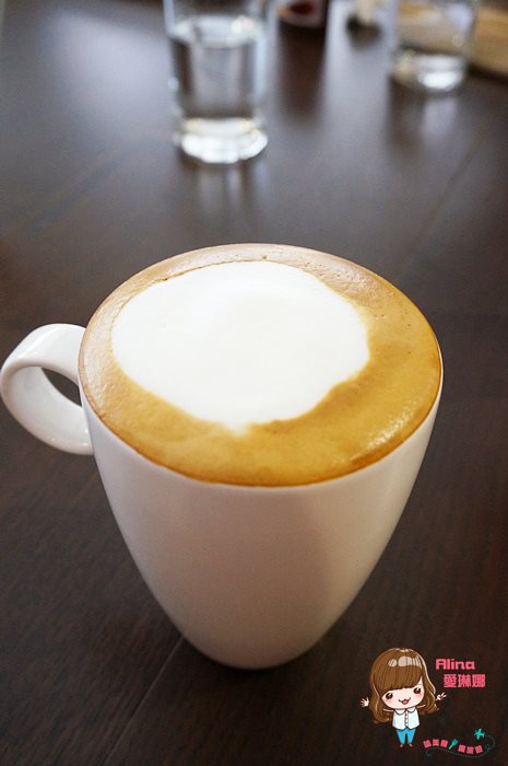 【台北咖啡館】科技大樓 Pillow Cafe 用餐不限時+免費插座 @Alina 愛琳娜