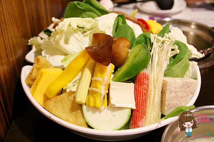 【新店美食】鮮境涮涮鍋 主打雙人套餐好優惠,霜降牛肉薄嫩好吃 @Alina 愛琳娜 【新店美食】鮮境涮涮鍋 主打雙人套餐好優惠,霜降牛肉薄嫩好吃 @Alina 愛琳娜