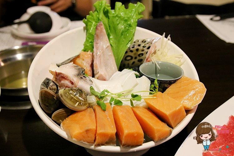 【新店美食】鮮境涮涮鍋 主打雙人套餐好優惠,霜降牛肉薄嫩好吃 @Alina 愛琳娜 【新店美食】鮮境涮涮鍋 主打雙人套餐好優惠,霜降牛肉薄嫩好吃 @Alina 愛琳娜