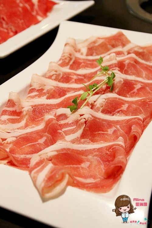 【新店美食】鮮境涮涮鍋 主打雙人套餐好優惠,霜降牛肉薄嫩好吃 @Alina 愛琳娜 【新店美食】鮮境涮涮鍋 主打雙人套餐好優惠,霜降牛肉薄嫩好吃 @Alina 愛琳娜