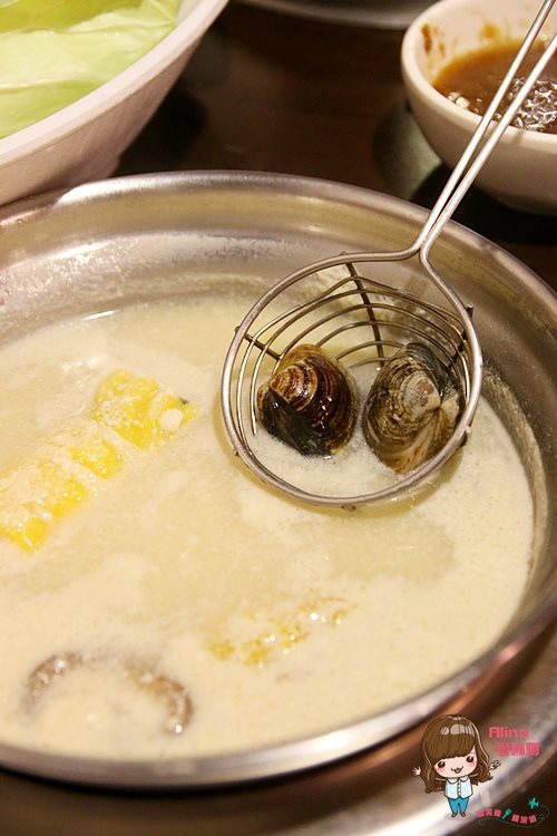 【新店美食】鮮境涮涮鍋 主打雙人套餐好優惠，霜降牛肉薄嫩好吃 @Alina 愛琳娜