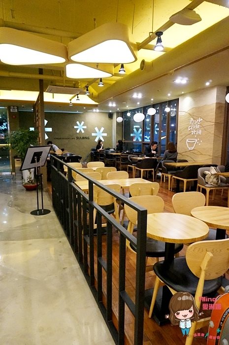 【首爾美食】雪冰東大門店 Sulbing草莓煉乳雪花冰,紅豆麻糬好Q彈 @Alina 愛琳娜