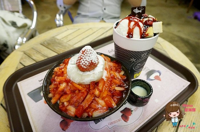 【首爾美食】雪冰東大門店 Sulbing草莓煉乳雪花冰,紅豆麻糬好Q彈 @Alina 愛琳娜