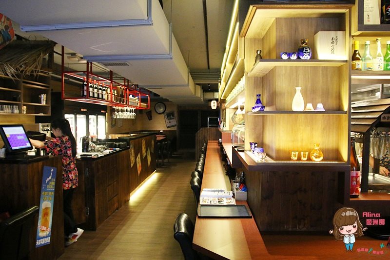【台北美食】狗一下居食酒屋｜巨大明蝦毛毛蟲壽司被明太子淹沒 @Alina 愛琳娜
