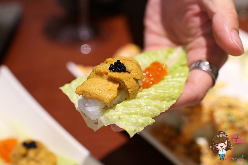 【台北美食】狗一下居食酒屋｜巨大明蝦毛毛蟲壽司被明太子淹沒 @Alina 愛琳娜