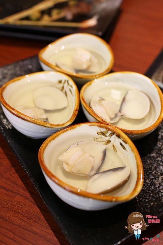 【台北美食】狗一下居食酒屋｜巨大明蝦毛毛蟲壽司被明太子淹沒 @Alina 愛琳娜