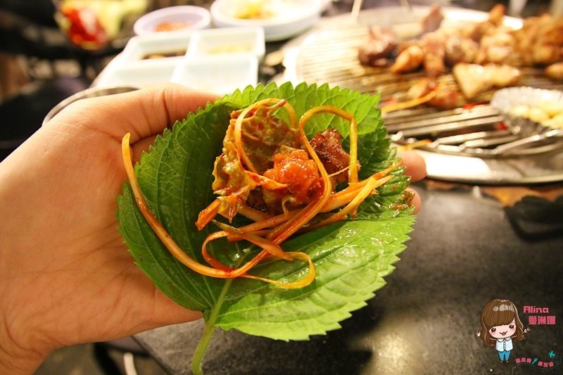 【首爾美食】新村胖胖豬烤肉 便宜好吃,韓國豬五花烤肉彈牙多汁 @Alina 愛琳娜 【首爾美食】新村胖胖豬烤肉 便宜好吃,韓國豬五花烤肉彈牙多汁 @Alina 愛琳娜