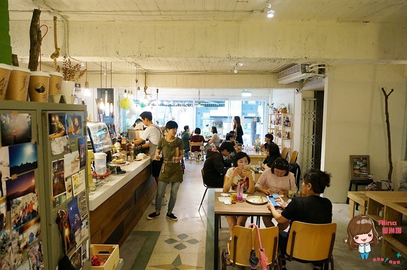 【台北美食】儲房咖啡館 造咖裡吃輕食下午茶,還有家鄉味咖哩飯 @Alina 愛琳娜 【台北美食】儲房咖啡館 造咖裡吃輕食下午茶,還有家鄉味咖哩飯 @Alina 愛琳娜