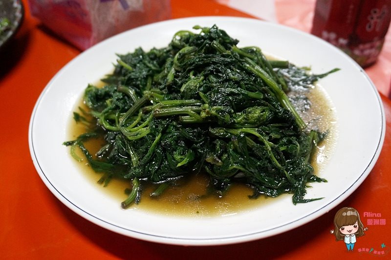 【花蓮美食】轟炸雞場|傳統桶仔雞、碳烤魚,後山家鄉味甕仔雞 @Alina 愛琳娜 【花蓮美食】轟炸雞場|傳統桶仔雞、碳烤魚,後山家鄉味甕仔雞 @Alina 愛琳娜