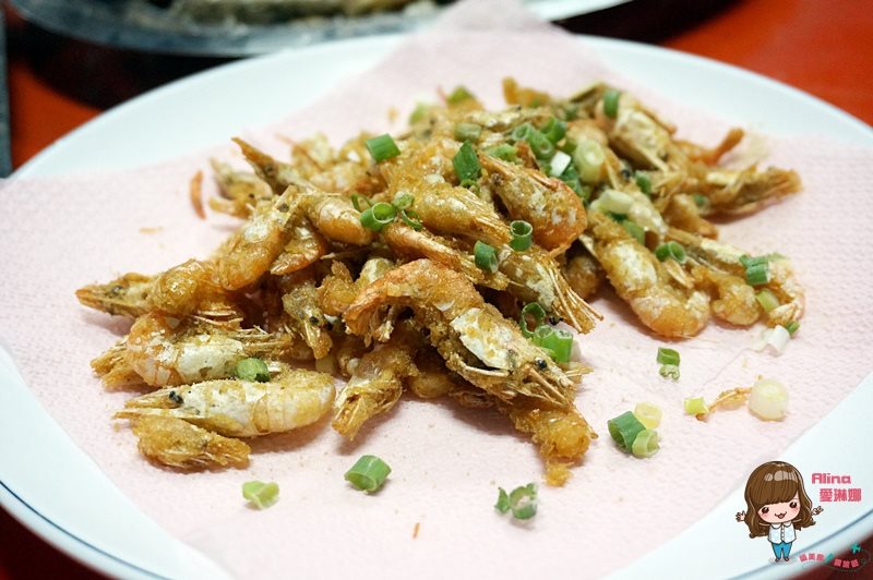 【花蓮美食】轟炸雞場|傳統桶仔雞、碳烤魚,後山家鄉味甕仔雞 @Alina 愛琳娜 【花蓮美食】轟炸雞場|傳統桶仔雞、碳烤魚,後山家鄉味甕仔雞 @Alina 愛琳娜