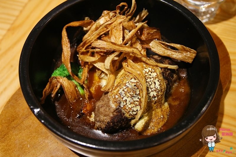 【台北美食】俺の漢堡排山本 日式手打漢堡排,紮實多汁有彈性 @Alina 愛琳娜