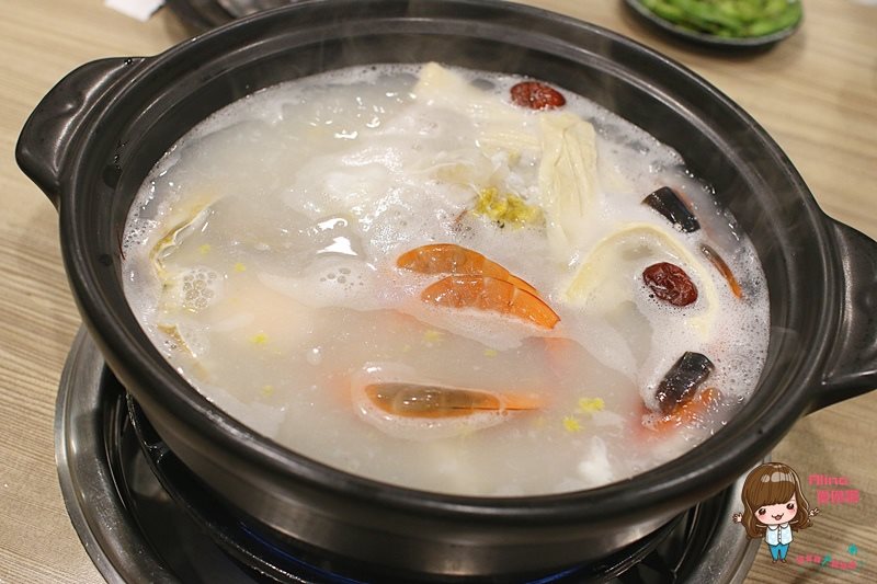 【台北食記】十二籃螃蟹火鍋 秋蟹沙公海陸粥火鍋,秋天吃最鮮美 @Alina 愛琳娜 【台北食記】十二籃螃蟹火鍋 秋蟹沙公海陸粥火鍋,秋天吃最鮮美 @Alina 愛琳娜