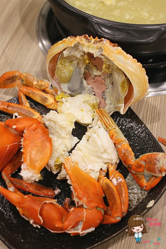 【台北食記】十二籃螃蟹火鍋 秋蟹沙公海陸粥火鍋,秋天吃最鮮美 @Alina 愛琳娜 【台北食記】十二籃螃蟹火鍋 秋蟹沙公海陸粥火鍋,秋天吃最鮮美 @Alina 愛琳娜