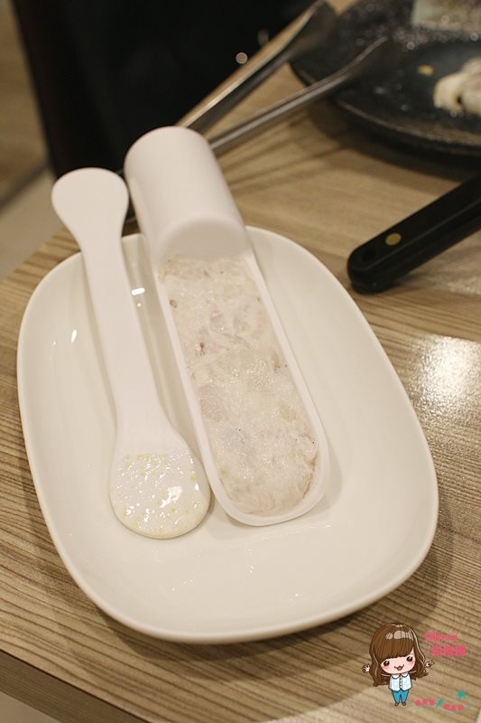 【台北食記】十二籃螃蟹火鍋 秋蟹沙公海陸粥火鍋,秋天吃最鮮美 @Alina 愛琳娜 【台北食記】十二籃螃蟹火鍋 秋蟹沙公海陸粥火鍋,秋天吃最鮮美 @Alina 愛琳娜