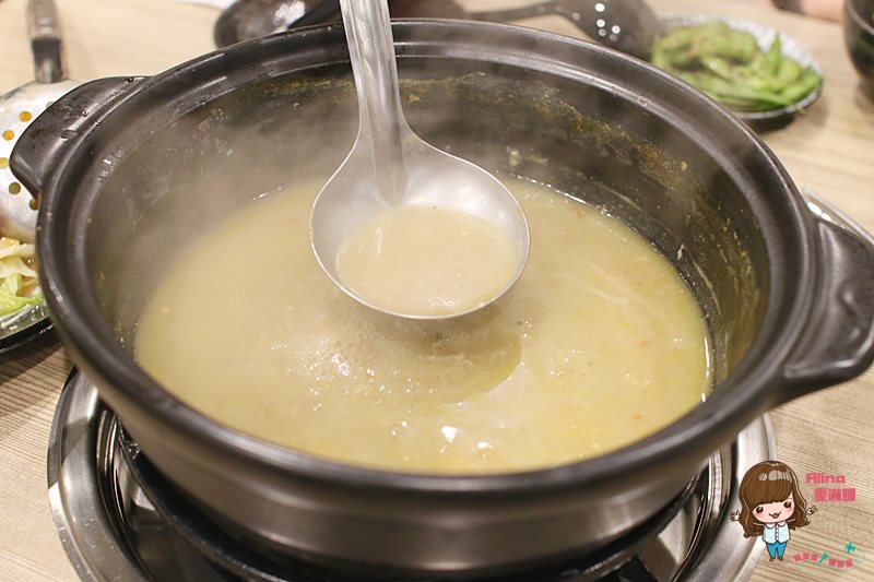 【台北食記】十二籃螃蟹火鍋 秋蟹沙公海陸粥火鍋,秋天吃最鮮美 @Alina 愛琳娜 【台北食記】十二籃螃蟹火鍋 秋蟹沙公海陸粥火鍋,秋天吃最鮮美 @Alina 愛琳娜