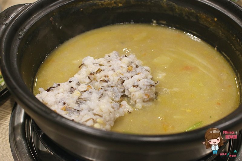 【台北食記】十二籃螃蟹火鍋 秋蟹沙公海陸粥火鍋,秋天吃最鮮美 @Alina 愛琳娜 【台北食記】十二籃螃蟹火鍋 秋蟹沙公海陸粥火鍋,秋天吃最鮮美 @Alina 愛琳娜
