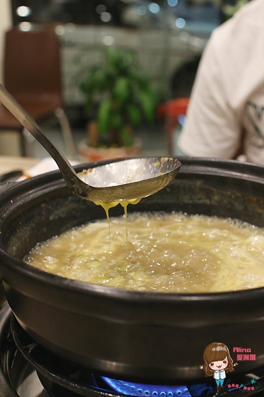 【台北食記】十二籃螃蟹火鍋 秋蟹沙公海陸粥火鍋,秋天吃最鮮美 @Alina 愛琳娜 【台北食記】十二籃螃蟹火鍋 秋蟹沙公海陸粥火鍋,秋天吃最鮮美 @Alina 愛琳娜