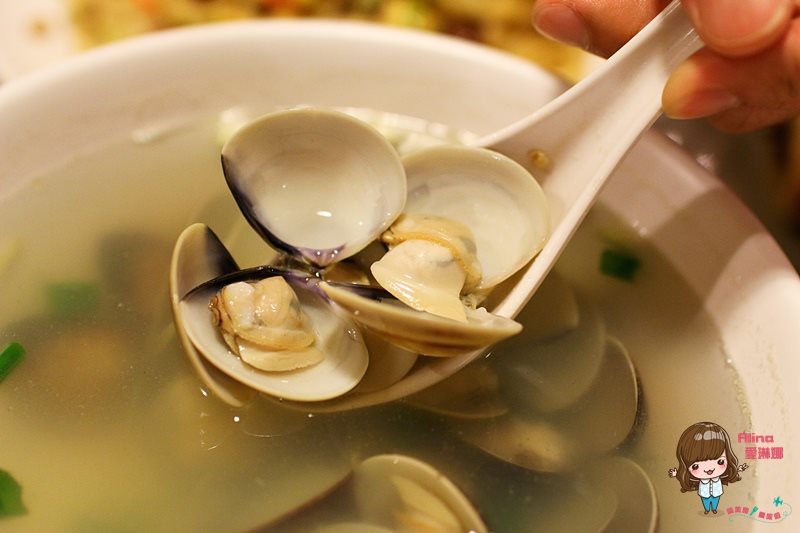 【台北食記】芙蓉山西刀削麵之家｜平價好吃牛肉捲餅豆沙鍋餅 @Alina 愛琳娜