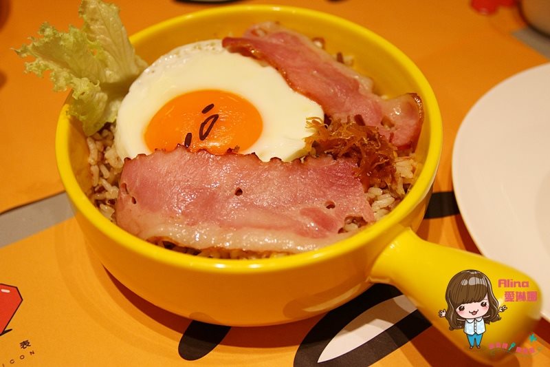 【香港美食】尖沙咀奌心代表 港式飲茶｜蛋黃哥黃金流沙包好療癒 @Alina 愛琳娜