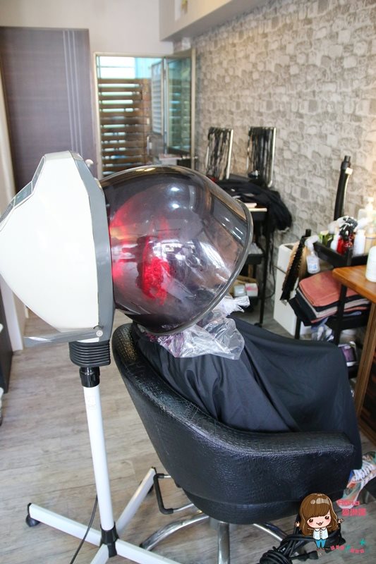 【台中髮廊】VS. hair Salon 秋冬暖色系染髮,紫紅漸層挑染護髮 @Alina 愛琳娜 【台中髮廊】VS. hair Salon 秋冬暖色系染髮,紫紅漸層挑染護髮 @Alina 愛琳娜