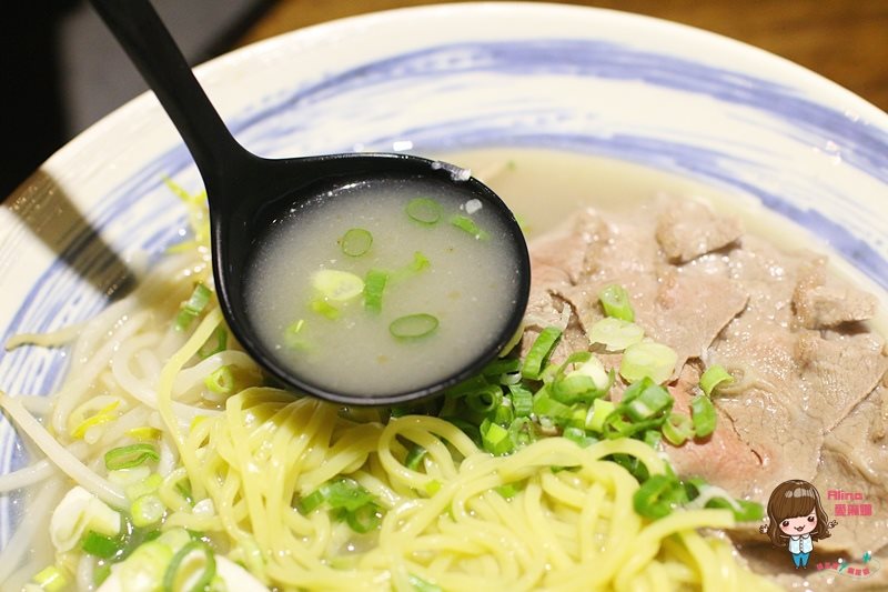 【台北美食】勝面 麻辣牛肉拉麵 精燉牛肉拉麵 鮮嫩牛肉片帶著花椒獨特香氣 香麻夠味 @Alina 愛琳娜 【台北美食】勝面 麻辣牛肉拉麵 精燉牛肉拉麵 鮮嫩牛肉片帶著花椒獨特香氣 香麻夠味 @Alina 愛琳娜