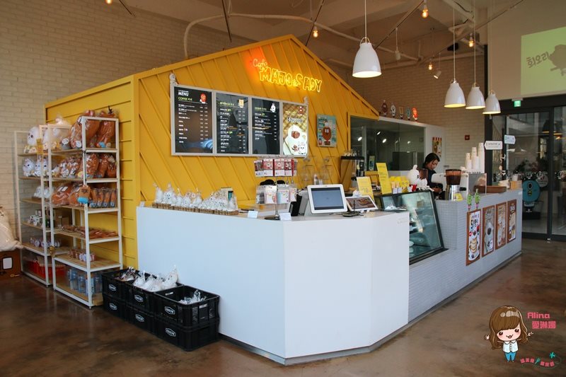 【首爾美食】東大門 Cafe MAJO SADY 韓國卡通主題咖啡館 @Alina 愛琳娜