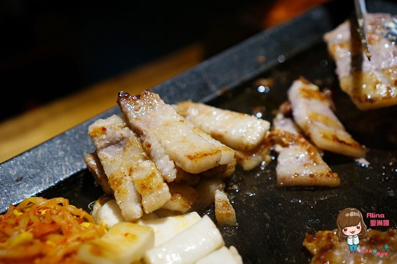 【台北美食】娘子韓食 八色豬五花韓式烤肉、辣味海鮮鍋 @Alina 愛琳娜